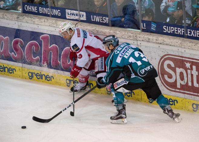 Gerd Kragl (EHC Liwest Black Wings Linz) und Thomas Koch (EC KAC)   EHC Liwest Black Wings Linz vs EC KAC, Pick Round