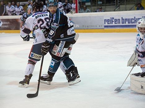Andrew Jacob Kozek, LInz EHC Liwest Black Wings Linz vs Fehervar AV19