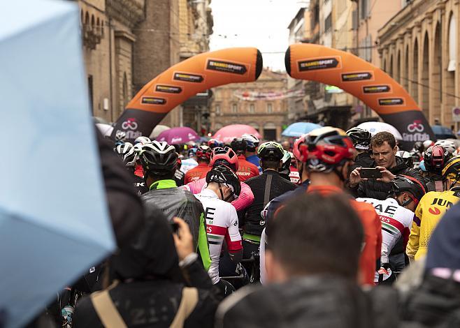 Start 1. Etappe, Giro, Giro d Italia, Bologna