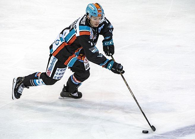 Im Bild:  Josh Roach (EHC Liwest Black Wings Linz) Eishockey, EHC Liwest Black Wings Linz vs HC Bozen