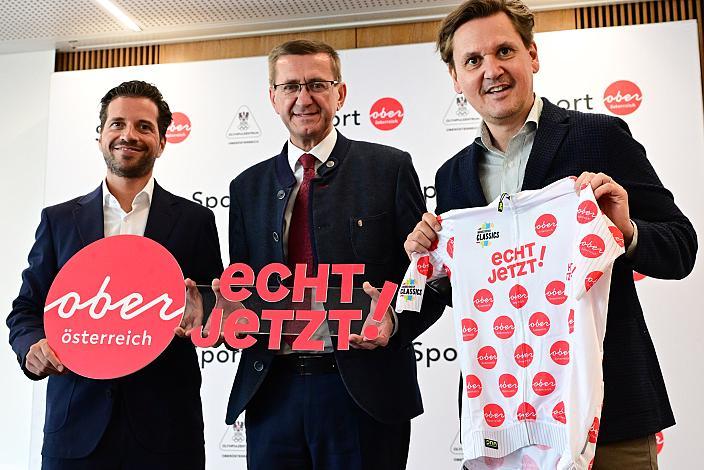 Mario Rossmann (Präsident Cycling Upper Austria, Oberösterreich), Wirtschafts- und Sport-Landesrat Markus Achleitner (Oberösterreich), Andreas Winkelhofer (Geschäftsführer OÖ Tourismus), Pressekonferenz Int. Raiffeisen Oberösterreich Rundfahrt (UCI Kat. 2.2), Olympiazentrum Linz  