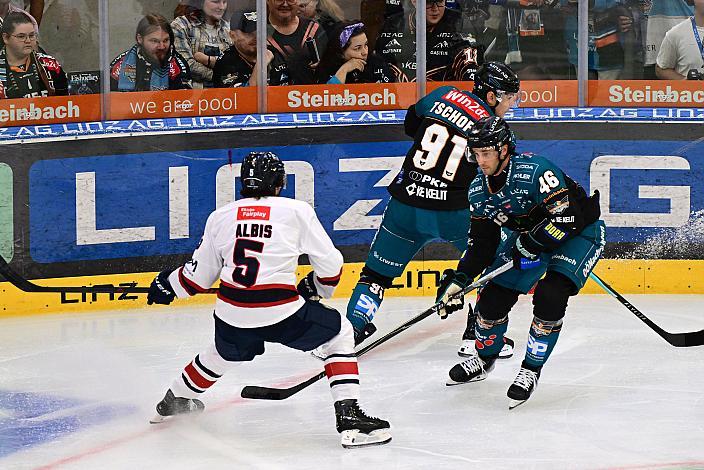 Niklas Würschl (Steinbach Black Wings), Marlon Tschofen (Steinbach Black Wings Linz),  2. Runde ICE, Steinbach Black Wings Linz vs Milano Hockey Club, Linz AG Eisarena 