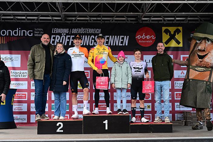 Podest Elite v.l. 2. Platz Maximilian Schmidbauer (AUT, Schwingshandl Intralogistics), Sieger Tobias Nolde (GER, Team Vorarlberg), 3. Platz Nicolas Ginter (SUI, Tirol KTM Cycling Team),  65. Rad Saison Eroeffnungsrennen Leonding