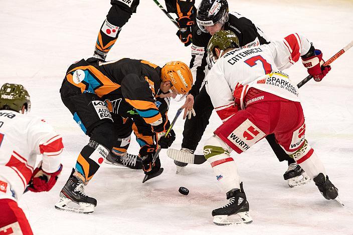 Andris Dzerins (Steinbach Black Wings Linz), Daniel Catenacci (HCB Suedtirol Alperia) Steinbach Black Wings Linz vs HCB Südtirol Alperia, bet-at-home ICE Hockey League