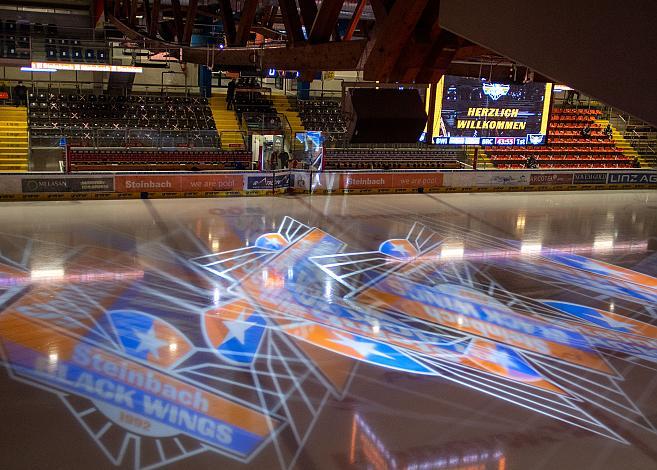 Das Logo der Steinbach Black Wings Linz 1992, vs iClinic Bratislava Capitals , Eishockey, Bet at Home ICE Hockey League