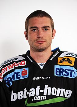 #28 Michael Ouellette, Stuermer, Liwest Black Wings Linz