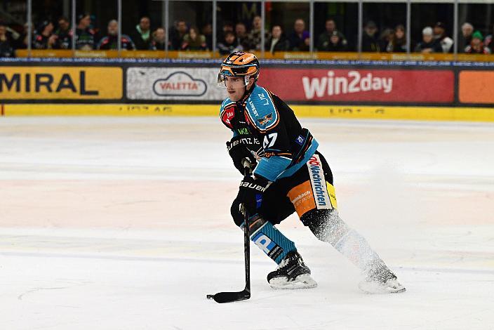 Logan Roe (Steinbach Black Wings Linz) Win2Day ICE Hockey League,  Steinbach Black Wings Linz vs EC iDM Wärmepumpen VSV,  Linz AG Eisarena 