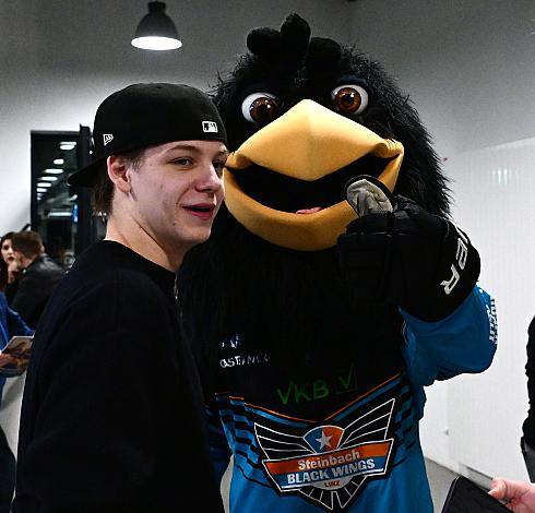 Das Steinbach Blackwings Linz Maskottchen Gonzo, Steinbach Black Wings Linz , VIP Bereich, Linz AG Eisarena 