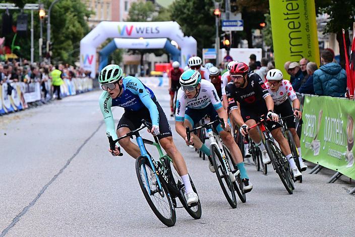 Felix Gall (AUT, Decathlon AG2R La Mondiale Team), Rainer Kepplinger (AUT, Bahrain - Victorious), Marco Haller (AUT, Tudor Pro Cycling Team), Herrenrennen, Kriterium Wels