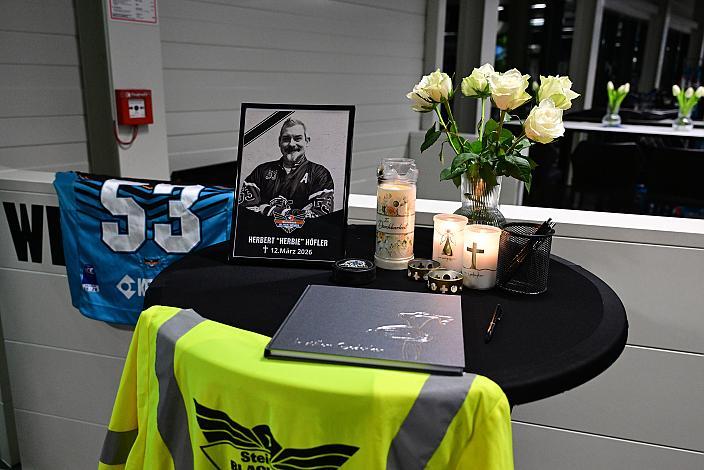 Gedenken an Herbert Höfler, Steinbach Black Wings Linz , VIP Bereich, Linz AG Eisarena 