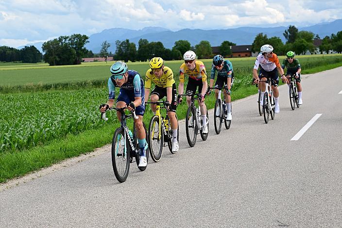 Die Ausreisser mit Colin Chris Stüssi (SUI, Team Vorarlberg), Erazem Valjavec (SLO, Soudal - Quickstep Devo Team), Maximilian Schmidbauer (AUT, Schwingshandl Intralogistics), Josef Dirnbauer (AUT, Hrinkow Advarics), Miguel Heidemann (GER, Rembe - rad-net), Balint Feldhofer (HUN, Bahrain Victorious Development Team), Ian Kings (GER, Team Visma - Lease a Bike Development Team), 3. Etappe Asten - Bad Schallerbach, Oberösterreich Rundfahrt