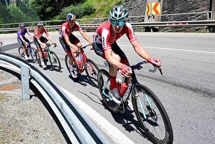  Gesamtführender im Lidl Trikot Gregor Mühlberger (AUT, Austria), Rainer Kepplinger (AUT, Austria), Paul Verbnjak (AUT, Austria), 3. Etappe von Lienz nach St. Johann Alpendorf, 188km, Tour of Austria