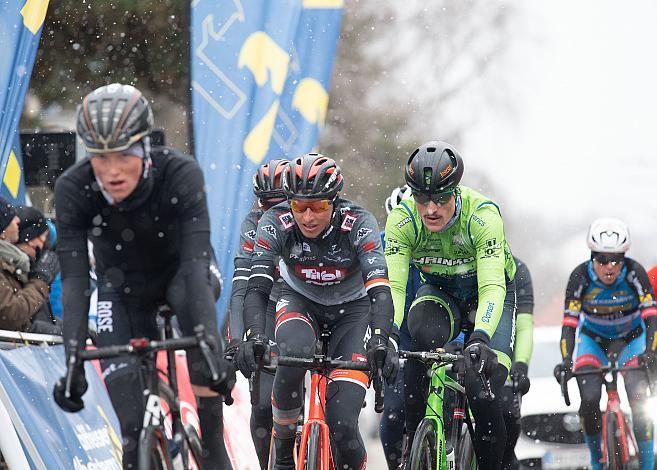 Florian Lipowitz (GER, Tirol KTM Cycling Team) , Stefan Kolb (AUT, Hrinkow Advarics Cycleang Team), Herren Elite, U23, Radliga, 60. Radsaison-Eröffnungsrennen Leonding, Oberösterreich 