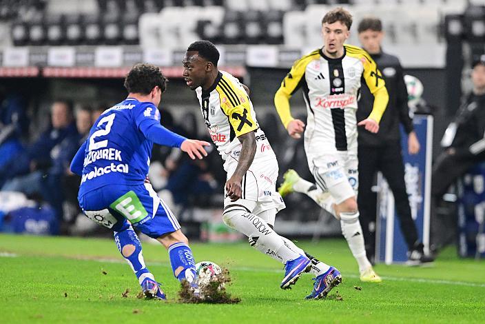 Luca Pazourek (TSV Egger Glas Hartberg) George Bello (LASK), . Fussball LASK vs TSV Egger Glas Hartberg , Bundesliga,, 2025 - 2026