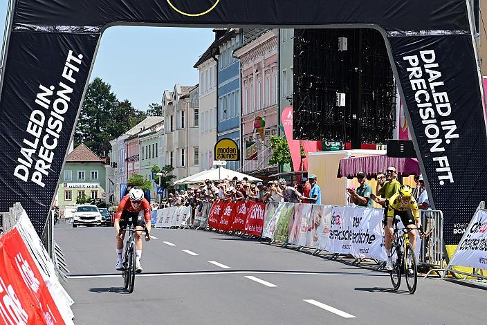 Sprintsieg für Katharina Sadnik (AUT, Team Visma | Lease a Bike), Christina Schweinberger (AUT, Fenix-Premier Tech), Österreich Staatsmeisterschaft, Strasse, ÖSTM Schwanenstadt - OÖ