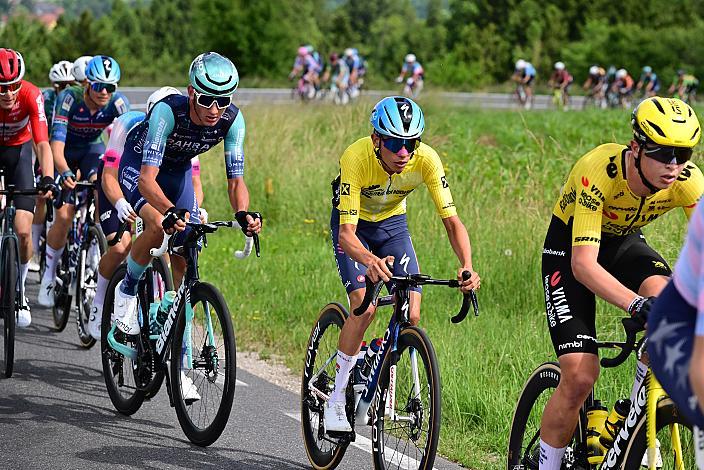 Im Gelben Trikot des Gesamtführenden Henrique Ribeiro Bravo (BRA, Soudal - Quickstep Devo Team) 3. Etappe Asten - Bad Schallerbach, Oberösterreich Rundfahrt