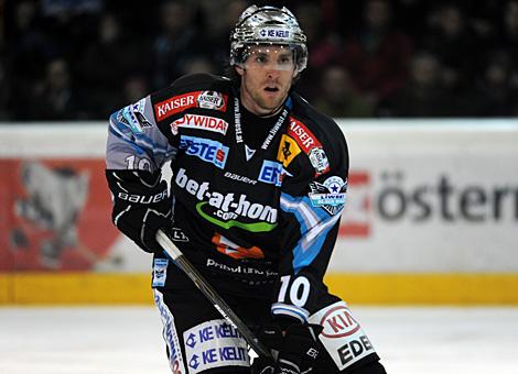 #10 Reid Cashman, Verteidiger, Liwest Black Wings Linz vs. EC Moser Medical Graz 99ers