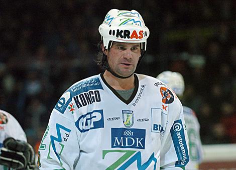 #12 Todd Elik, Stuermer, Olimpija Laibach