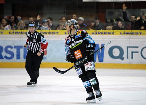 Brad Purdie, jubelt Liwest Black Wings Linz vs. EC Moser Medical Graz 99ers