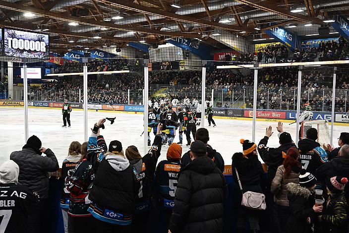 Shawn St.Amant (Steinbach Black Wings Linz) feiert das Tor zum 5 zu 1 Win2Day ICE Hockey League,  Steinbach Black Wings Linz vs Olimpija Ljubljana,  Linz AG Eisarena