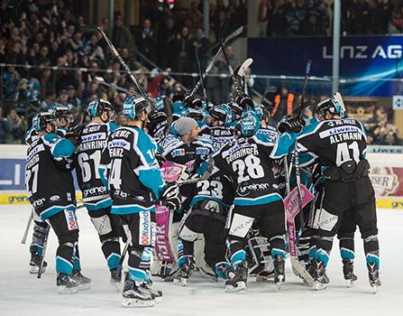 Linz gewinnt in der Overtime, EHC Liwest Black Wings Linz vs HCB Suedtirol 6. Viertelfinale