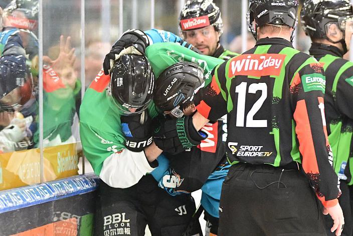 Blaz Gregorc (HK Olimpija Ljubljana), Emilio Romig (Steinbach Black Wings Linz), 49. Runde ICE, Steinbach Black Wings Linz vs Olimpija Ljubljana, Linz AG Eisarena