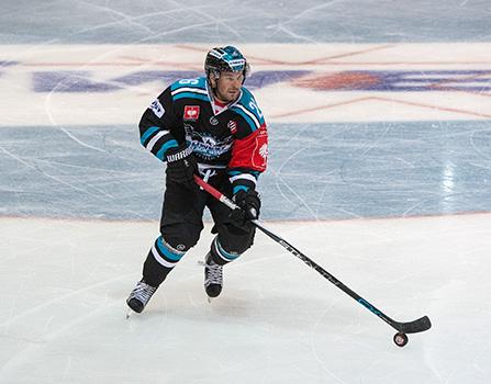 Rob Hisey (EHC Liwest Black Wings Linz, #26), EHC Liwest Black Wings Linz vs TPS Turku 