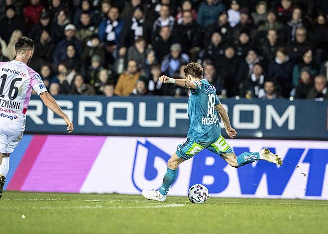 Im Bild: Marvin Potzmann (LASK), Philipp Huspek (SK Puntigamer Sturm Graz), Fussball