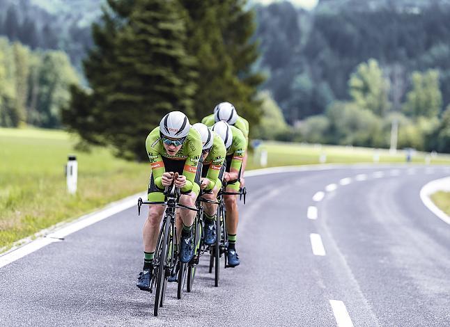 Team Hrinkow Advarics Cycleang 