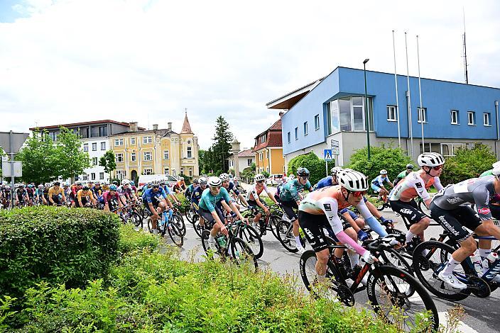 2. Etappe Eferding - Ried im Innkreis, 15. Int. Raiffeisen OÖ-Radrundfahrt UCI Kat. 2.2