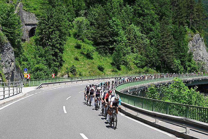 Team Petrolike (MEX) an der Spitze der Hauptfeldes. 4. Etappe St.Florian /Asten - Hinterstoder/Höss 15. Int. Raiffeisen OÖ-Radrundfahrt UCI Kat. 2.2