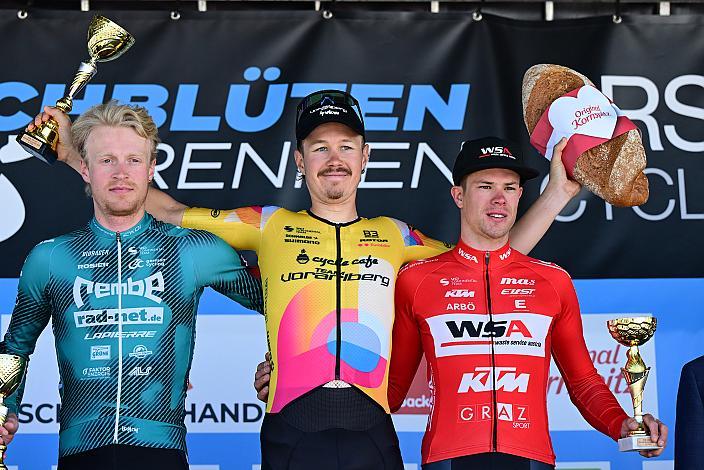 Podest elite: 2. Platz Jon Knolle (GER, Rembe Rad Net) Sieger Alexander Konychev (ITA, Team Vorarlberg), 3 Platz Fabian Steininger (AUT, WSA KTM Graz),  Herren Elite, U23, Road Cycling League Austria, 63. Raika Kirschbluetenrennen, Wels, Oberösterreich