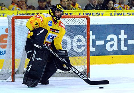 #37 Sebastian Charpentier, im Tor der Vienna Capitals.