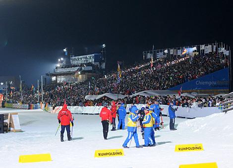 Die Tribuene wie immer in Ruhpolding bestens besucht.