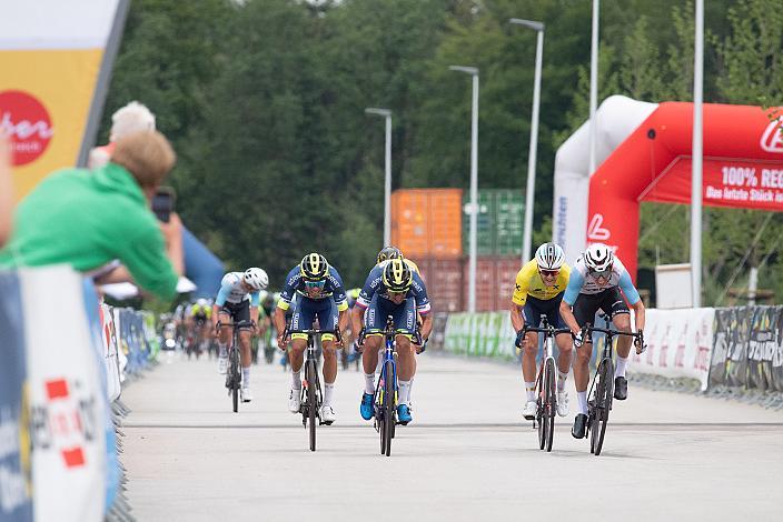 Sprint in Ranshofen 2. Platz Daan Soete (BEL, Team Deschacht - Group Hens - Containers Maes), Sieger Andreas Stokbro Nielsen (NOR, Team Coop), 3Platz Jakub Toupalik (CZE, Team Elkov Kasper), Wels Max.Center - Amag Ranshofen,  Int. Raiffeisen Oberösterreich Rundfahrt UCI Kat. 2.2