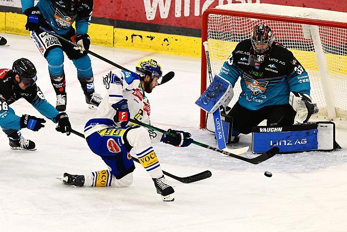 Tormann Thomas Höneckl (Steinbach Black Wings Linz), Kevin Hancock (EC iDM Wärmepumpen VSV), 5. Runde ICE, Steinbach Black Wings Linz vs EC VSV , Linz AG Eisarena 