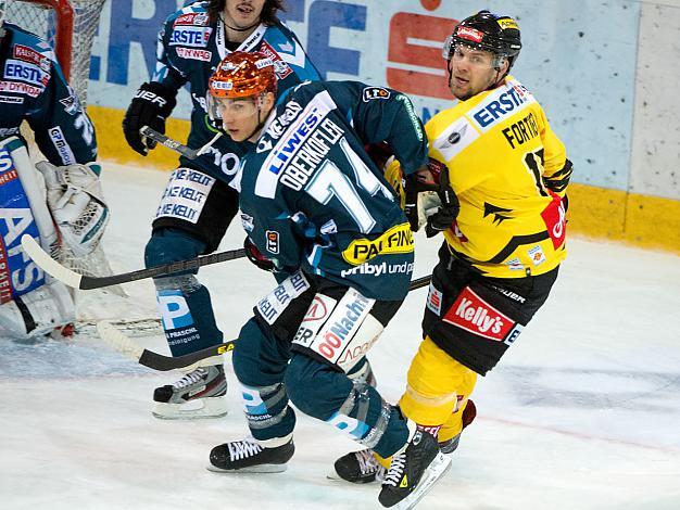 Daniel Oberkofler, Linz  und Francois Fortier, Wien, EHC Liwest Black Wings Linz vs UPC Vienna Capitals