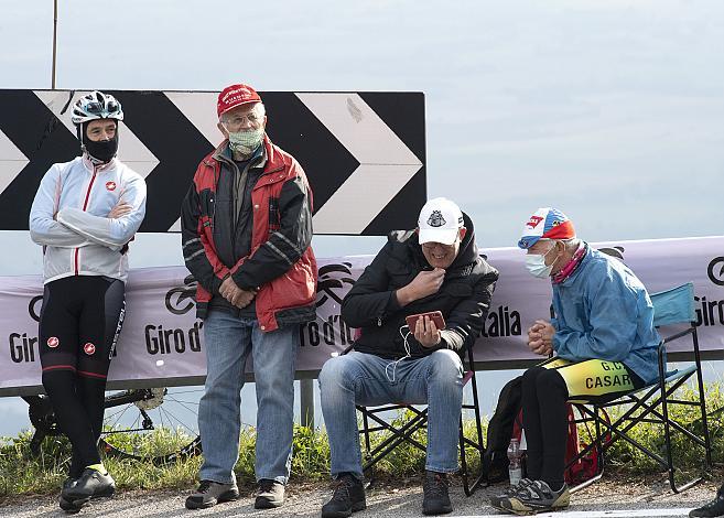 warten auf den Giro, Stage 15,  Base Aerea Rivolto  ›  Piancavallo   (185k) 15. Etappe, 103. Giro d Italia 
