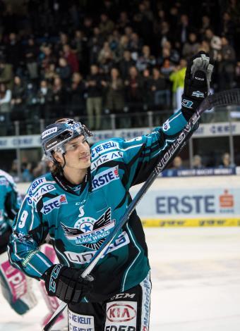 Brian Lebler (EHC Liwest Black Wings Linz) EHC Liwest Black Wings Linz vs Fehervar AV 19