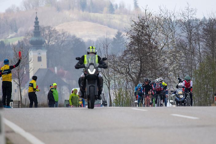 Ausreisser mit Martin Messner (AUT, WSA KTM Graz pb Leomo), Matthias Reutimann (SUI, Team Vorarlberg),  Felix Engelhardt (GER, Tirol KTM Cycling Team), Florian Kierner (Team Felbermayr Simplon Wels), Herren Elite, U23, Radliga, 60. Raika Kirschbluetenrennen, Wels, Oberösterreich