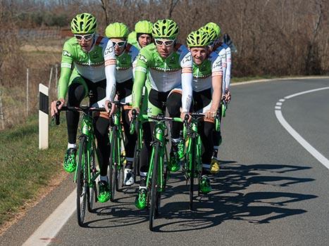 v.l. Josef Benetseder, Sebastian Baldauf, Andreas Mueller, Hrinkow Adverics Cycleang Team