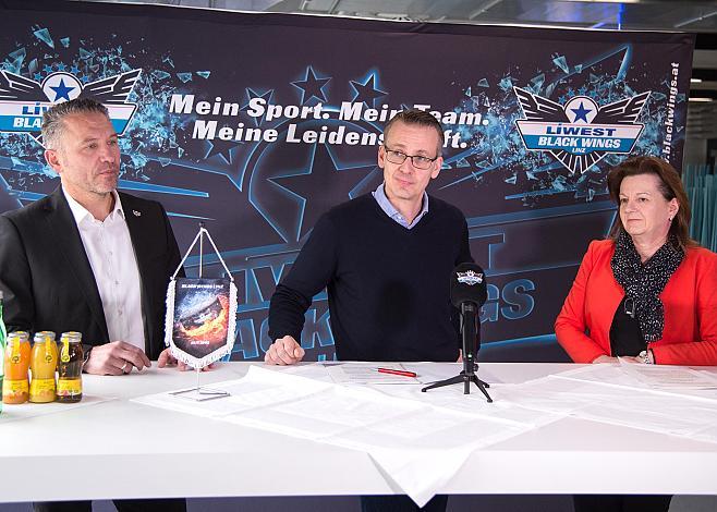v.l. Manager Christian Perthaler (EHC Liwest Black Wings Linz), Leiter Nachwuchsabteilung Sami Wahlsten (EHC Liwest Black Wings Linz), Vizebürgermeisterin Karin Hörzing
v.l. Manager Christian Perthaler (EHC Liwest Black Wings Linz), Leiter Nachw