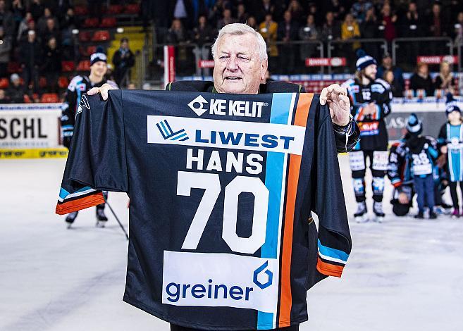Im Bild: Hans Eder (Sponsor),  Eishockey,  EHC Liwest Black Wings Linz vs Dornbirn Bulldogs