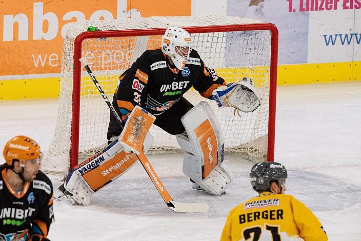 Tormann Jared Coreau (Steinbach Black Wings Linz) Steinbach Black Wings Linz vs HC Pustertal Wölfe, bet-at-home ICE Hockey League