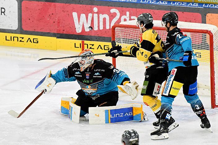 Tormann Rasmus Tirronen (Steinbach Black Wings Linz), Tommy Purdeller (HC Pustertal Wölfe), 19. Runde ICE, Steinbach Black Wings Linz vs HC Pustertal Wölfe, Linz AG Eisarena 
