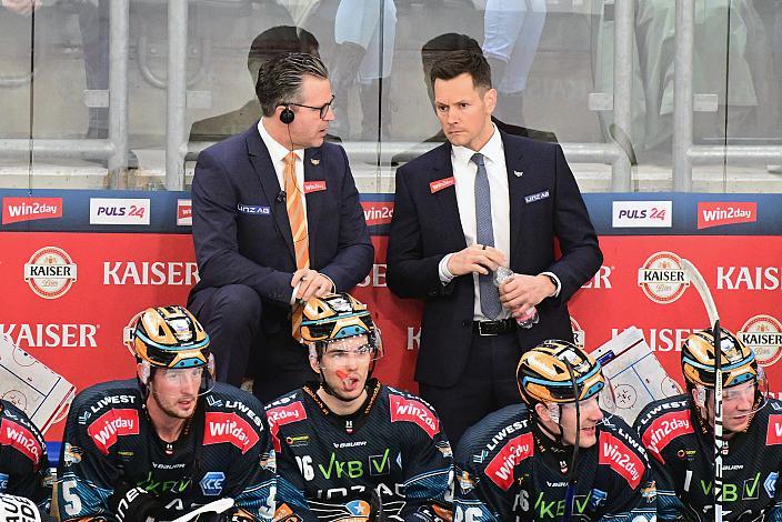 Assistent Coach Mark Szücs (Steinbach Black Wings Linz), Head Coach Philipp Lukas (Steinbach Black Wings Linz) Steinbach Black Wings Linz vs EC Red Bull Salzburg, Playoffs, 2. Viertelfinale, Linz AG Eisarena 