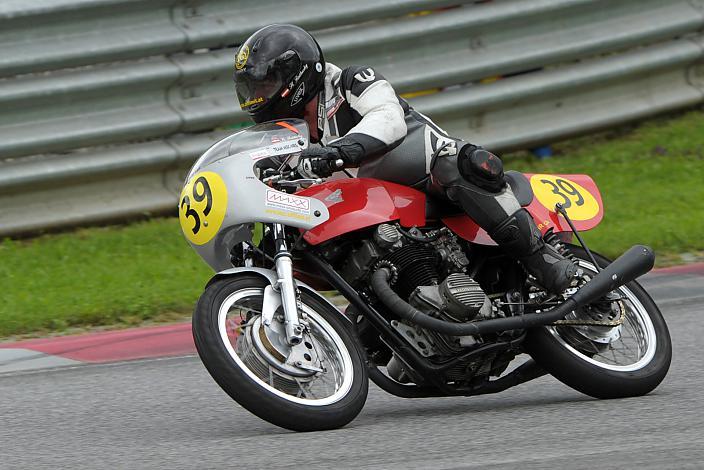 #39 Heinz Rathusky, Honda CB 450