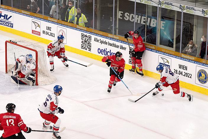 Stürmer Sam Antonitsch (AUT), Stürmer Niklas Bretschneider (AUT), Petr Kodytek (CZE), Österreich vs Tschechische Republik, Eishockey Nationalteam, Testspiel Linz, Oberösterreich 