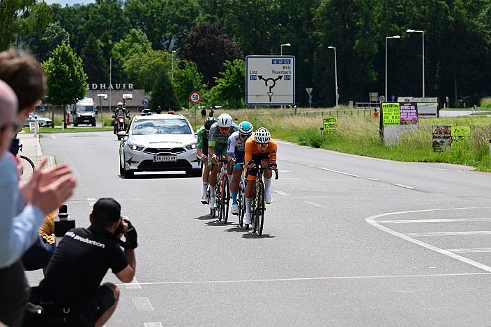 Die Ausreisser mit Josef Dirnbauer (AUT, Cycling Team Schwingshandl), Tobias Nolde (GER, Benotti Berthold), Otto van Zanden (NED, Parkhotel Valkenburg), Yoshiki Terada (JPN, Bahrain Victorious Development Team), 2. Etappe Eferding - Ried im Innkreis, 15. Int. Raiffeisen OÖ-Radrundfahrt UCI Kat. 2.2