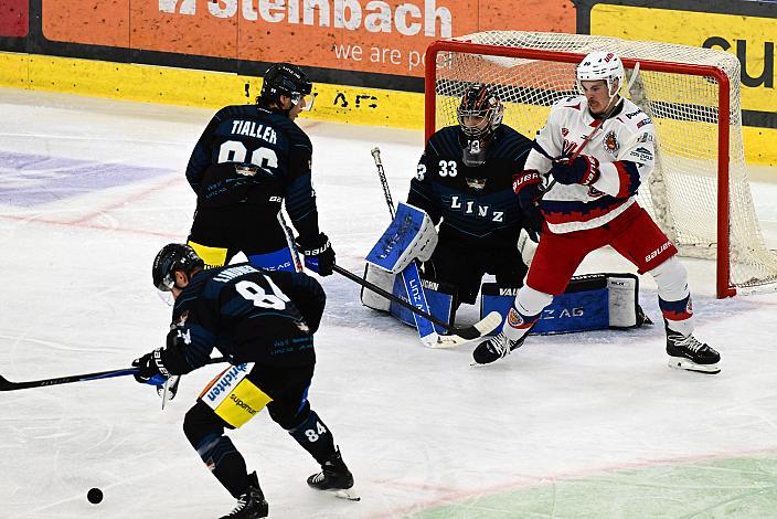 Tormann Thomas Höneckl (Steinbach Black Wings Linz) Steinbach Black Wings Linz - HKM Zvolen (SVK), Linz AG Eisarena 
